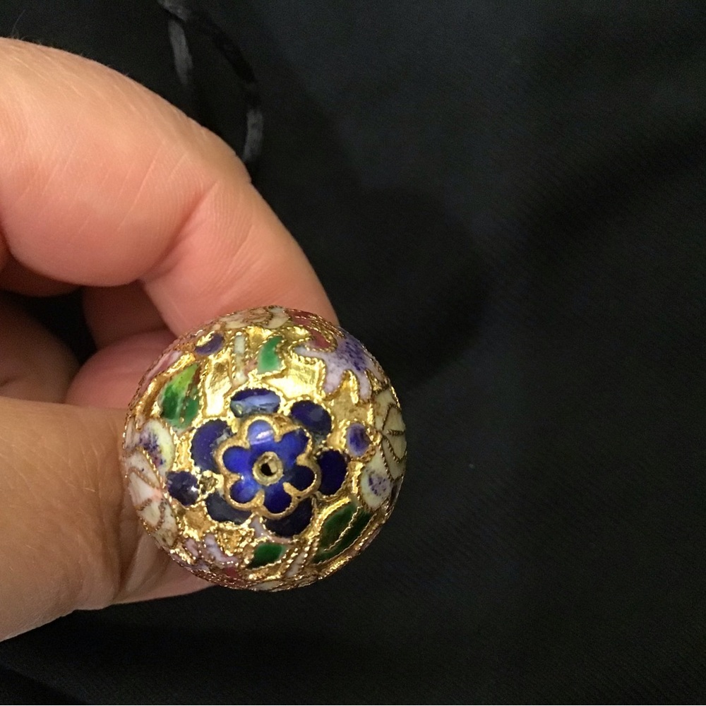 VINTAGE CLOISONNÉ FLORAL EGG NECKLACE NEW IN BOX 1990’s FABERGÉ EGG ESTATE - Picture 9 of 11